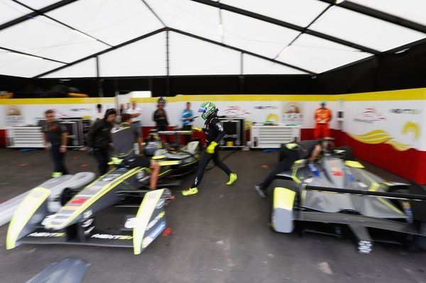 2e97928c0b3cc1d8d228752e52d2e3c8-2059529