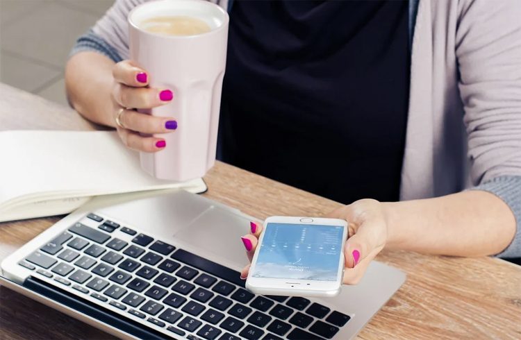 b5e3f743159bd75b9259d9dff2d05e75-2739012